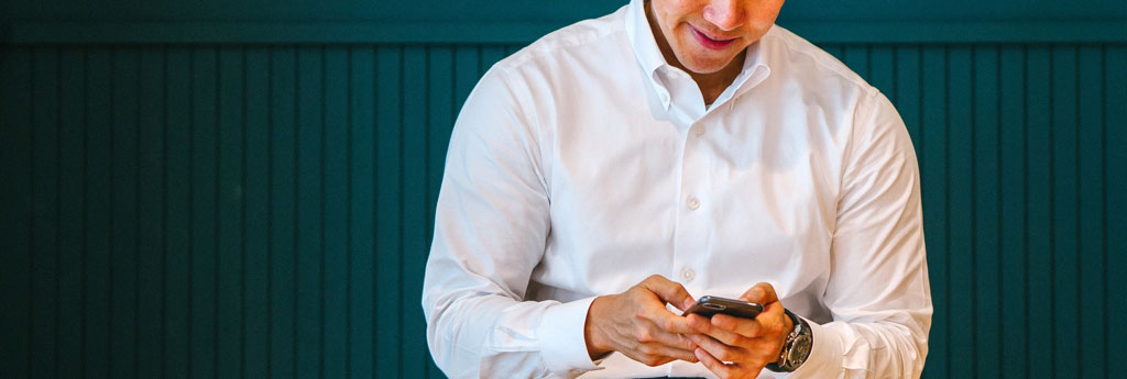 Image for SMS alerts for easy, efficient group messaging